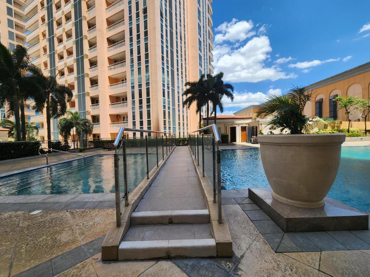 Spacious Cozy Suite At The Venice Mall With Free Parking And Washing Machine (Adults Only) Taguig Luaran gambar