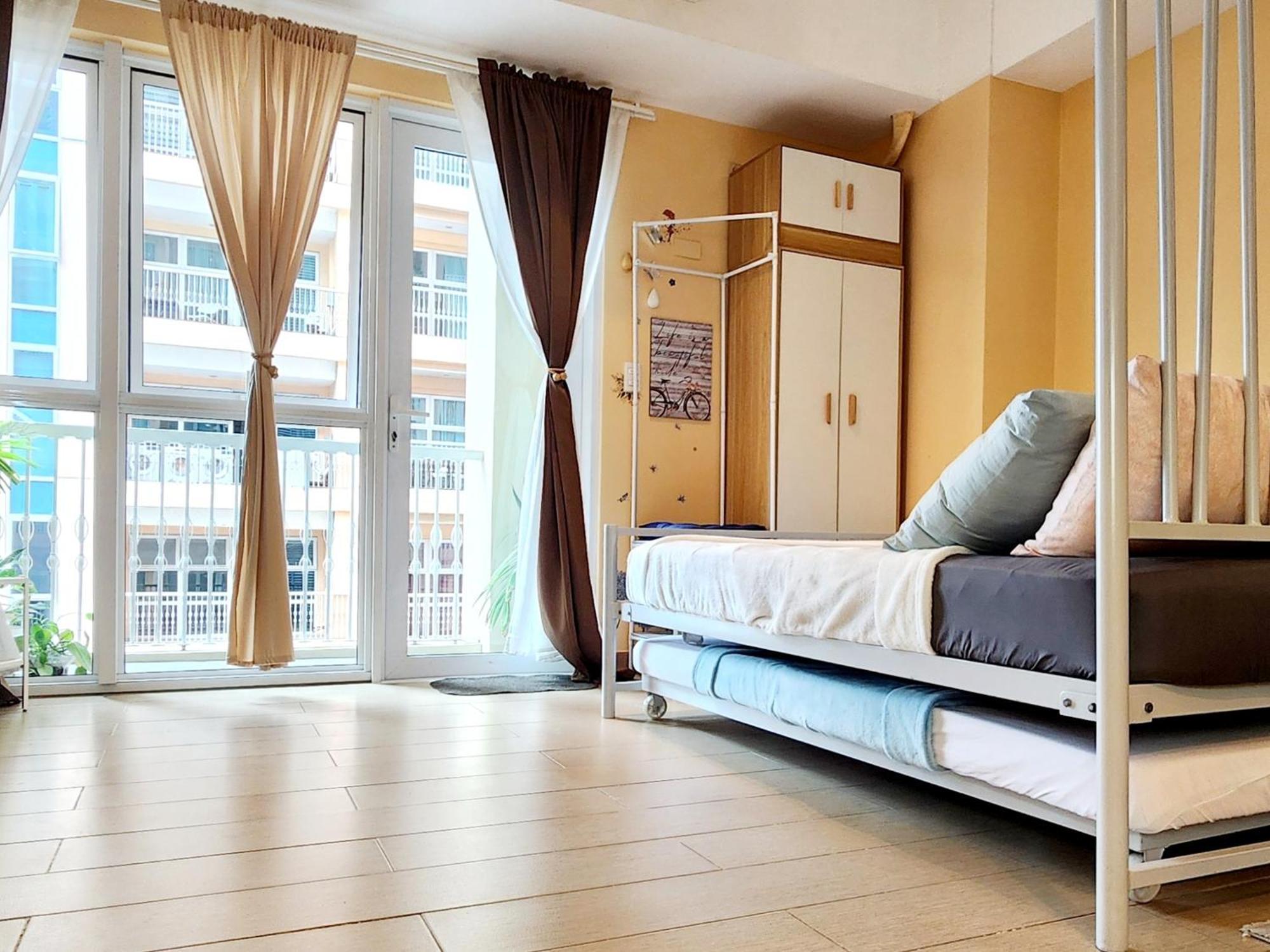 Spacious Cozy Suite At The Venice Mall With Free Parking And Washing Machine (Adults Only) Taguig Bilik gambar